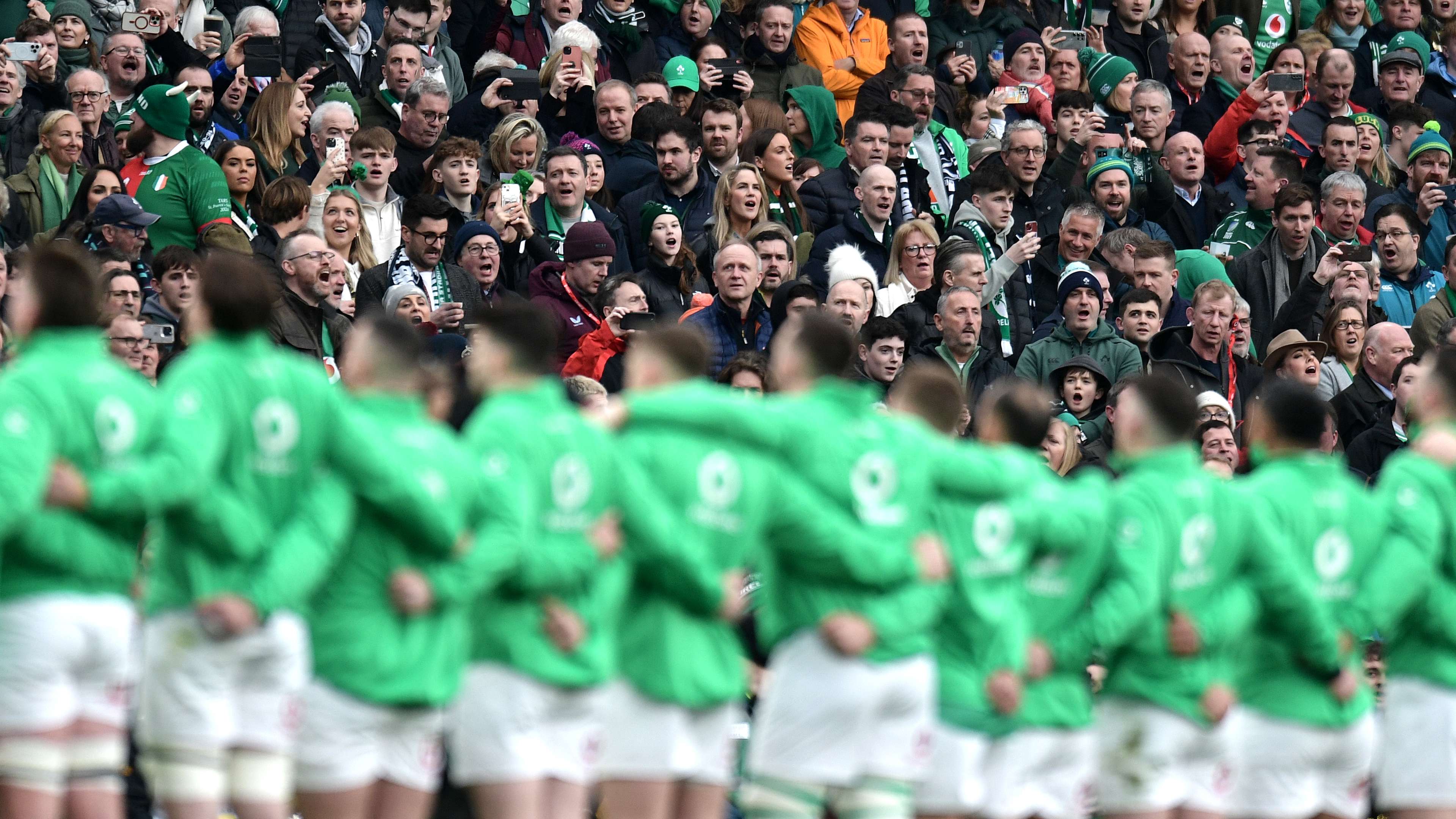 尽管阿扎尔 尽管阿扎尔