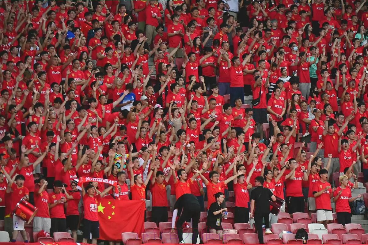 世预赛中国队客场2:2战平新加坡队 世预赛中国队客场2:2战平新加坡队